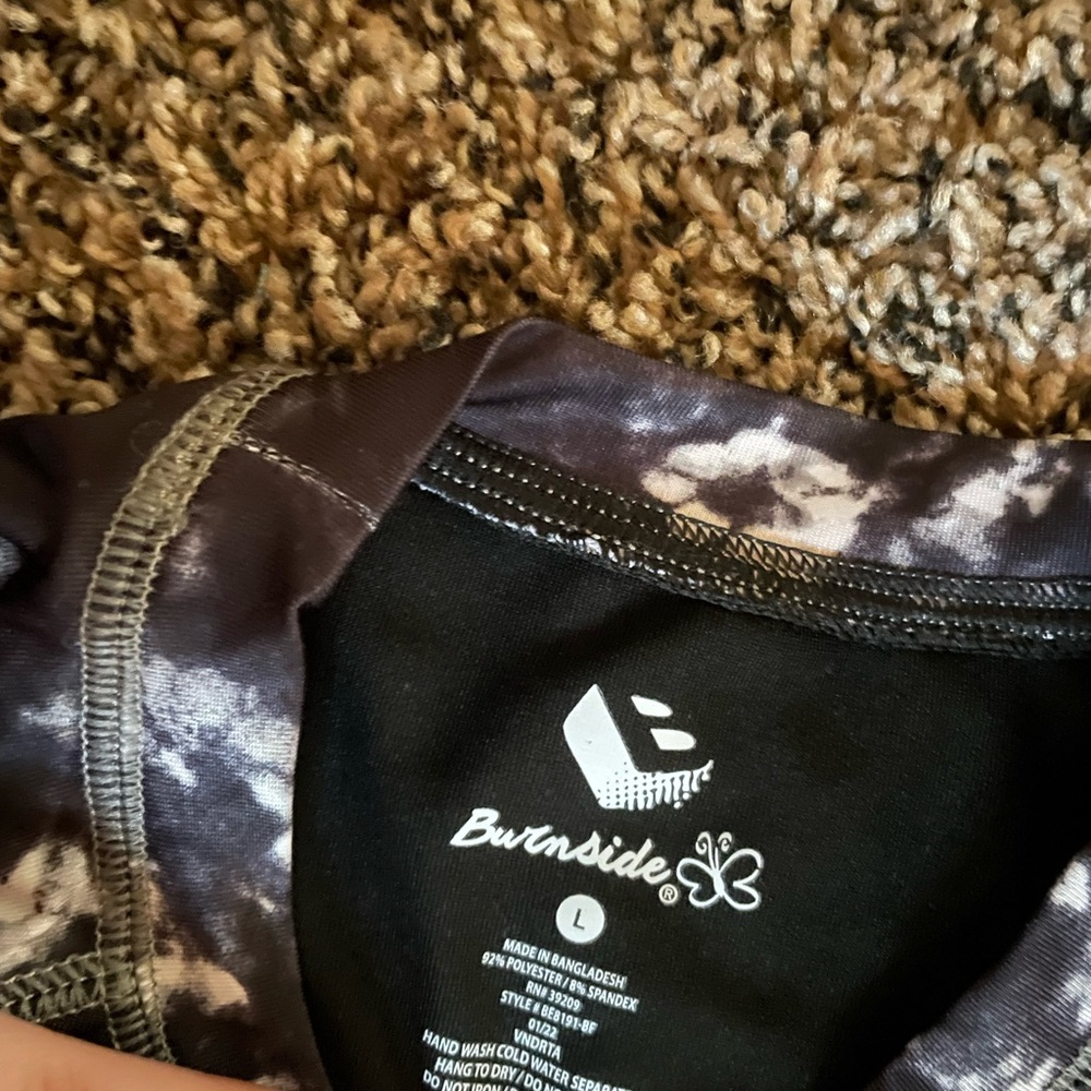 L swim shirt